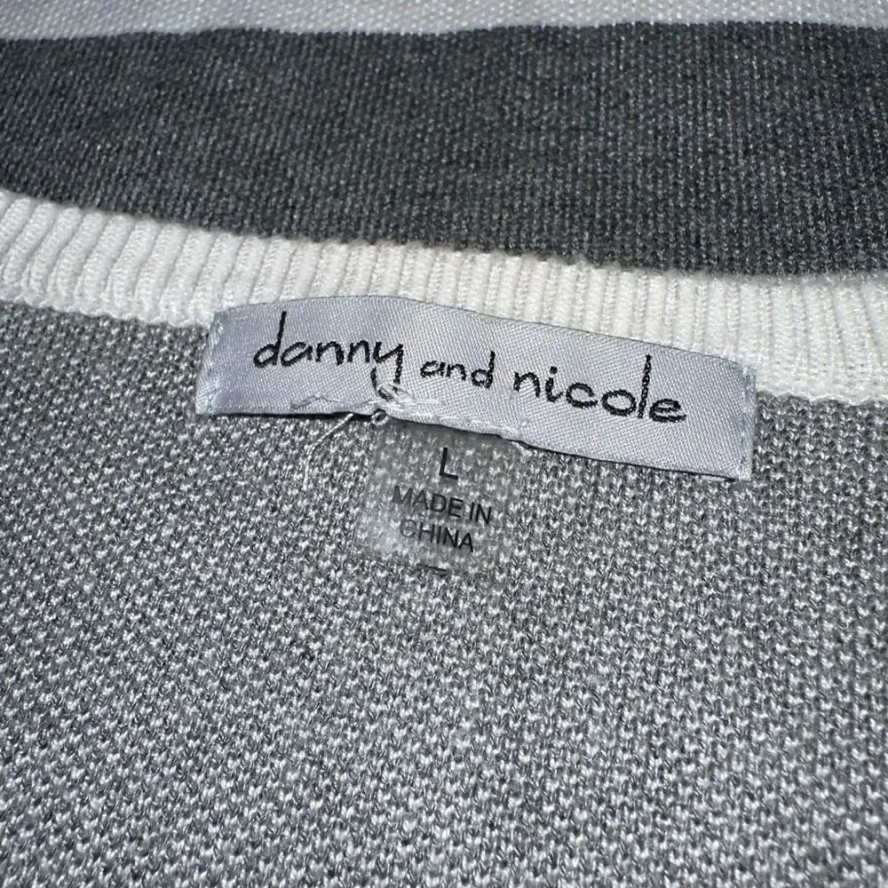 Danny and Nicole Womens‎ L Gray & White Striped Modern Fit n Flare Sweater Dress